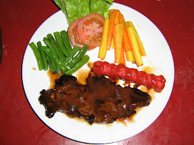 BBQ  STEAK  ON  PLATE