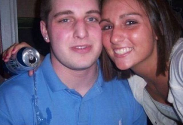 Hilarious-Drinks-in-Party-Fails+(4).jpg