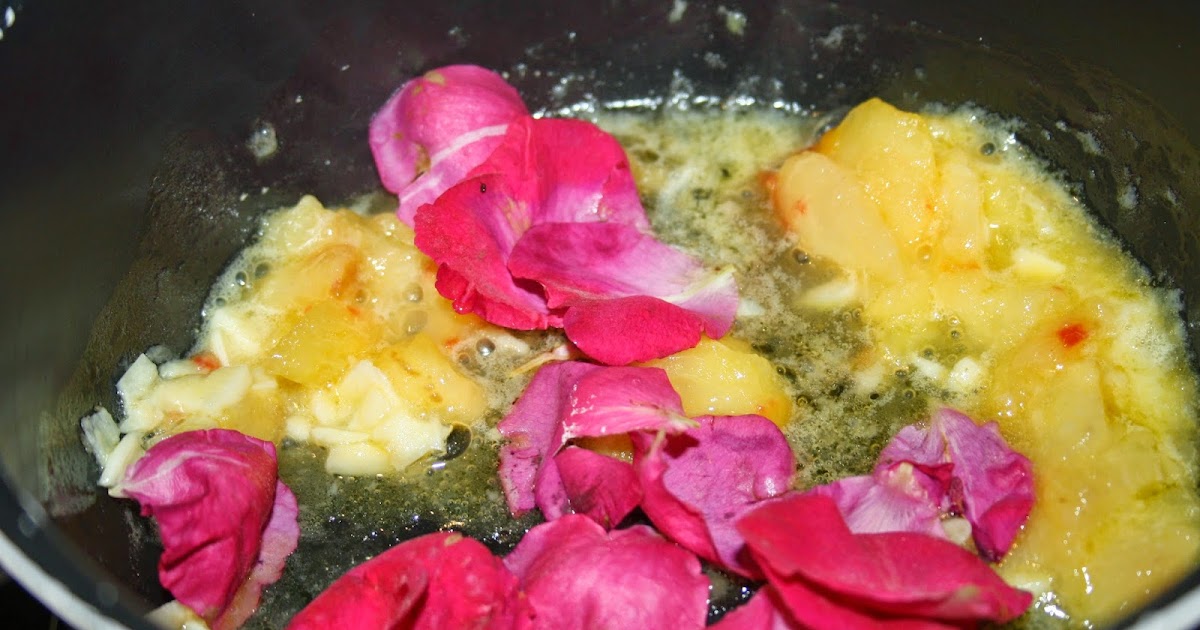 Caroline Makes.... Chicken in a Rose Petal Sauce