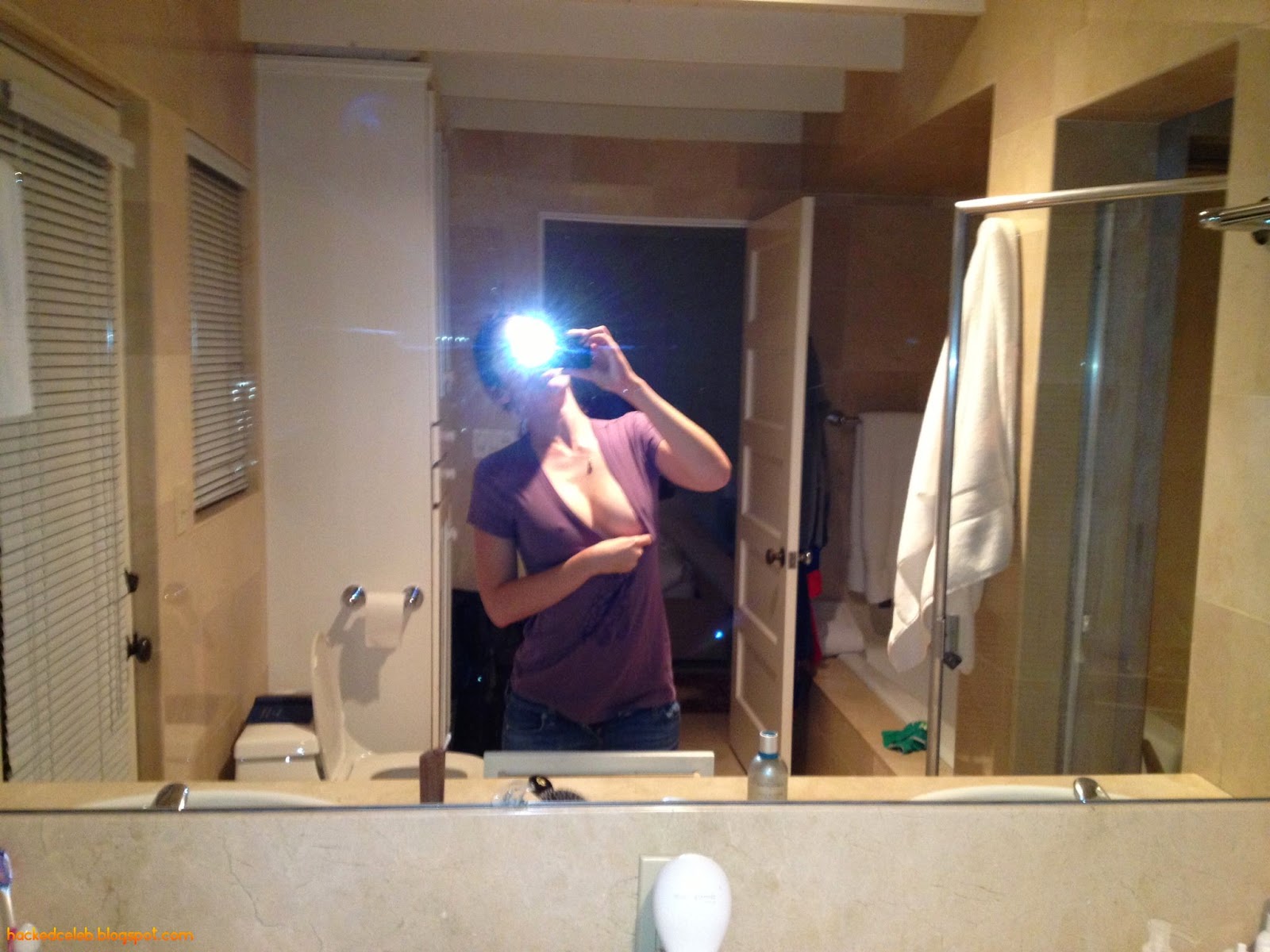 lizzy-caplan-nude-leaked-icloud-hacked-celebrity- lizzy-caplan-nude-leaked-icloud-hacked-celebrity-5