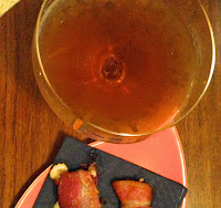 Saratoga+cocktail+with+bacon+wrapped+dates+with+cheese%252C+Cocktail+Buzz.jpg