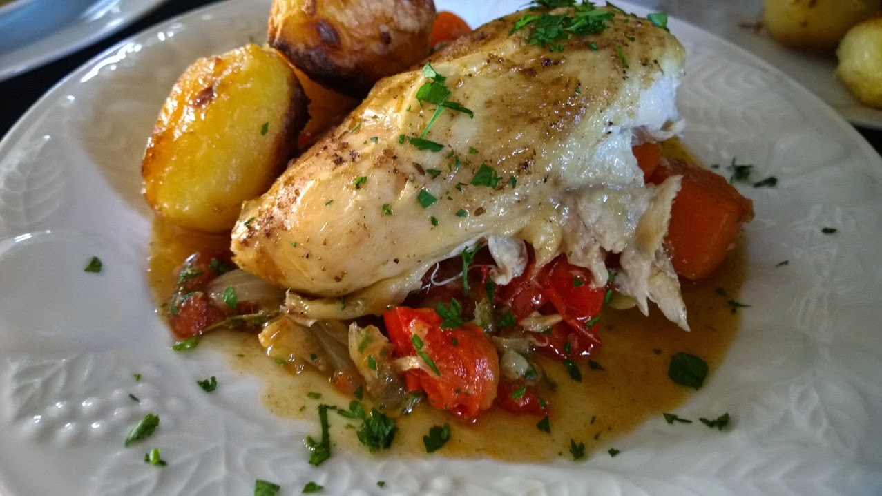 Lola and Finn's mum Bank Holiday, Some Lindeman Wine and a Roast