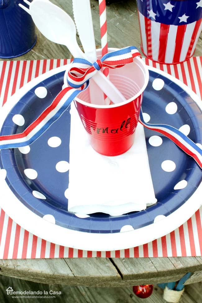 Rustic Fourth of July Tablescape - Remodelando la Casa Rustic Fourth of July Tablescape - Remodelando la Casa