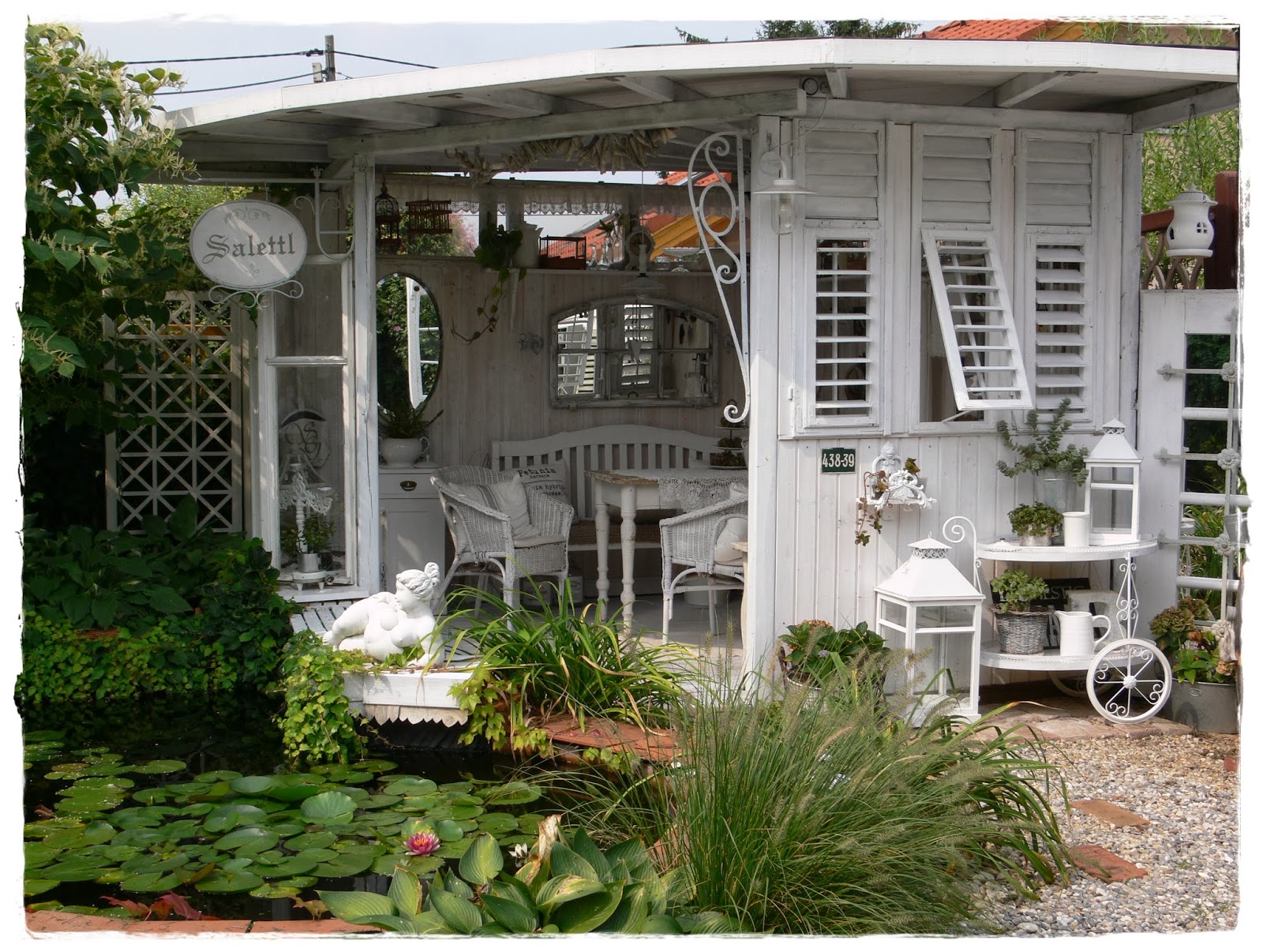 Shabby Landhaus VorherNacher.....Garten/Laube.....