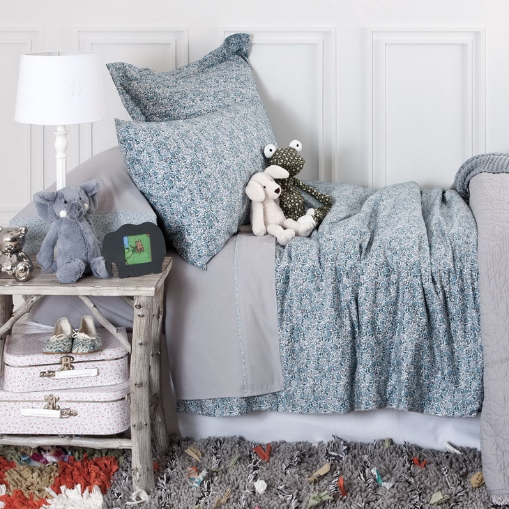 Pembe Yastık / Ev Dekorasyonu Blogu ve Dekorasyon Önerileri