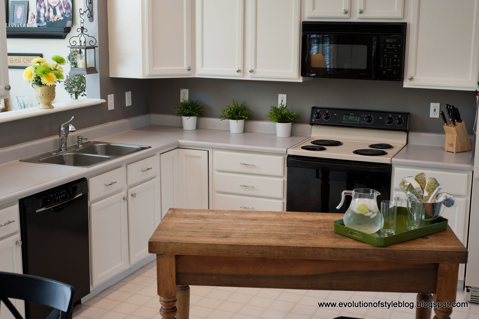 Oak Kitchen Reveal: From Builder Grade to Custom Made - Evolution Oak Kitchen Reveal: From Builder Grade to Custom Made - Evolution