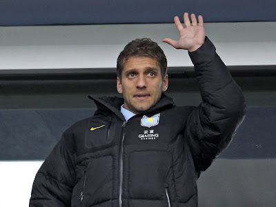 Aston Villa captain Petrov retires Aston Villa captain Petrov retires