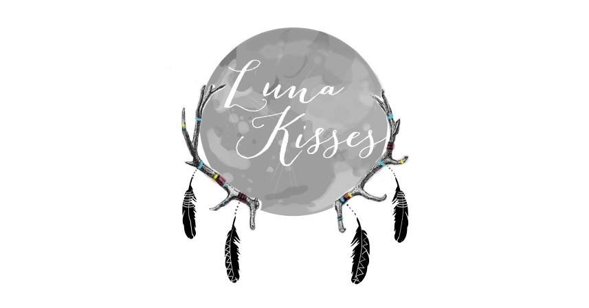 Luna Kisses