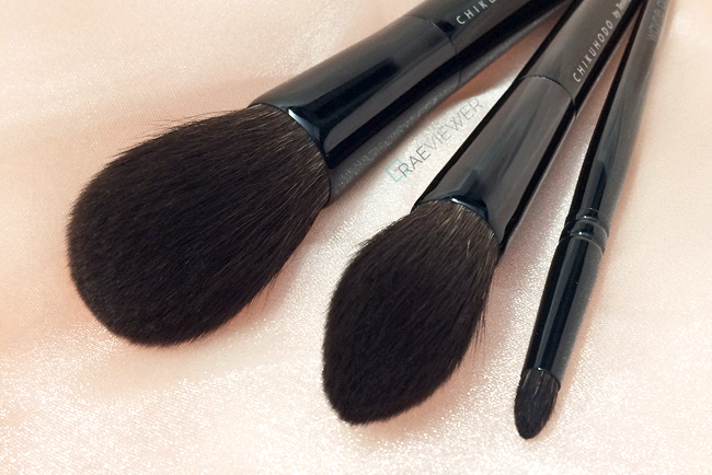 the raeviewer - a premier blog for skin care and cosmetics from an  esthetician's point of view: REVIEW: Makeup Brush Guide + My Holy Grail  Brushes by Chikuhodo, Wayne Goss, Hakuhodo, Tom
