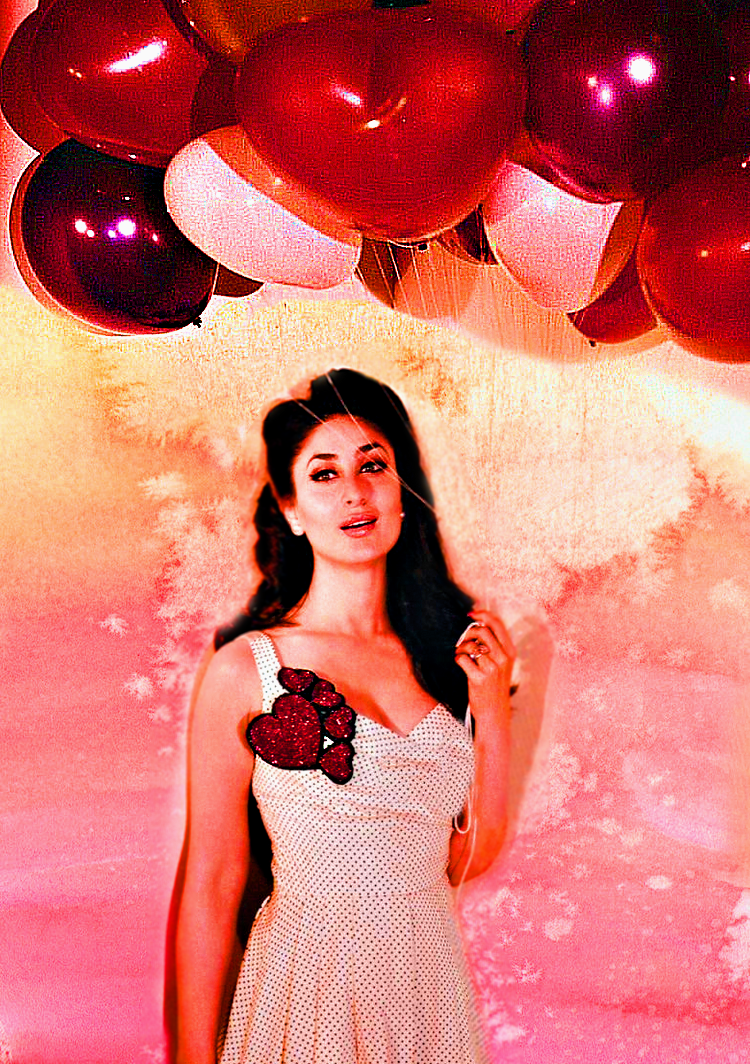 Kareena Kapoor Holding Baloon1 - Kareena Kapoor Holding Baloon - Pic