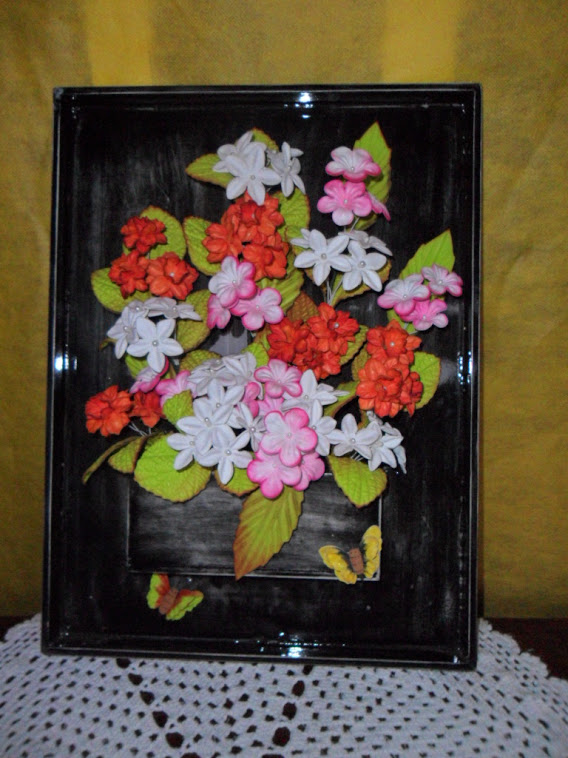 Quadro c/ Flor de Laranjeira, Flor de Pêssego e Brinco de Princesa