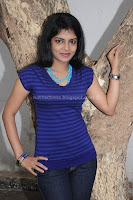 Janavi, in, Blue, Slim, T-shirt, Photos