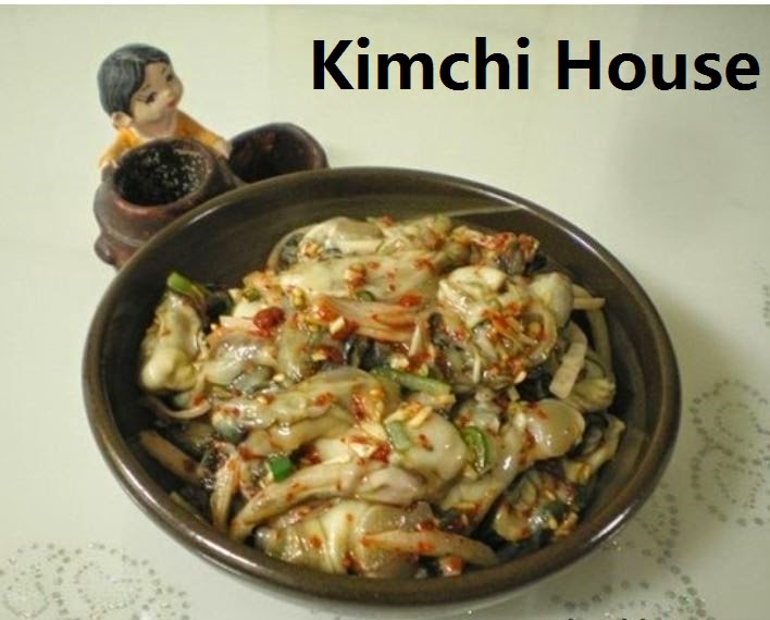 Kimchi House Oyster marinated with red pepper powder/凉拌鲜蚝 /굴무침