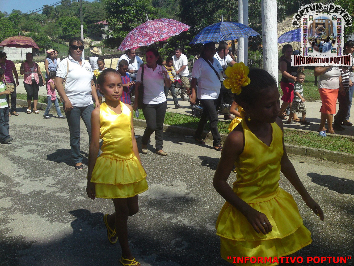 "INFORMATIVO POPTUN" Desfile alegorico en Dolores, Petén.