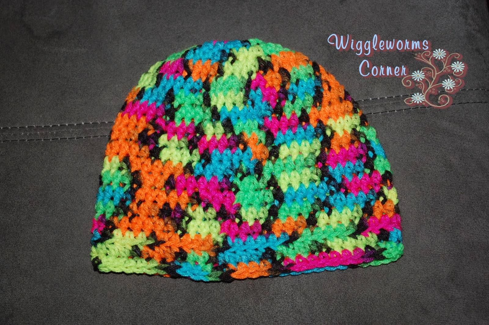 CraftyMamaFun Black light yarn