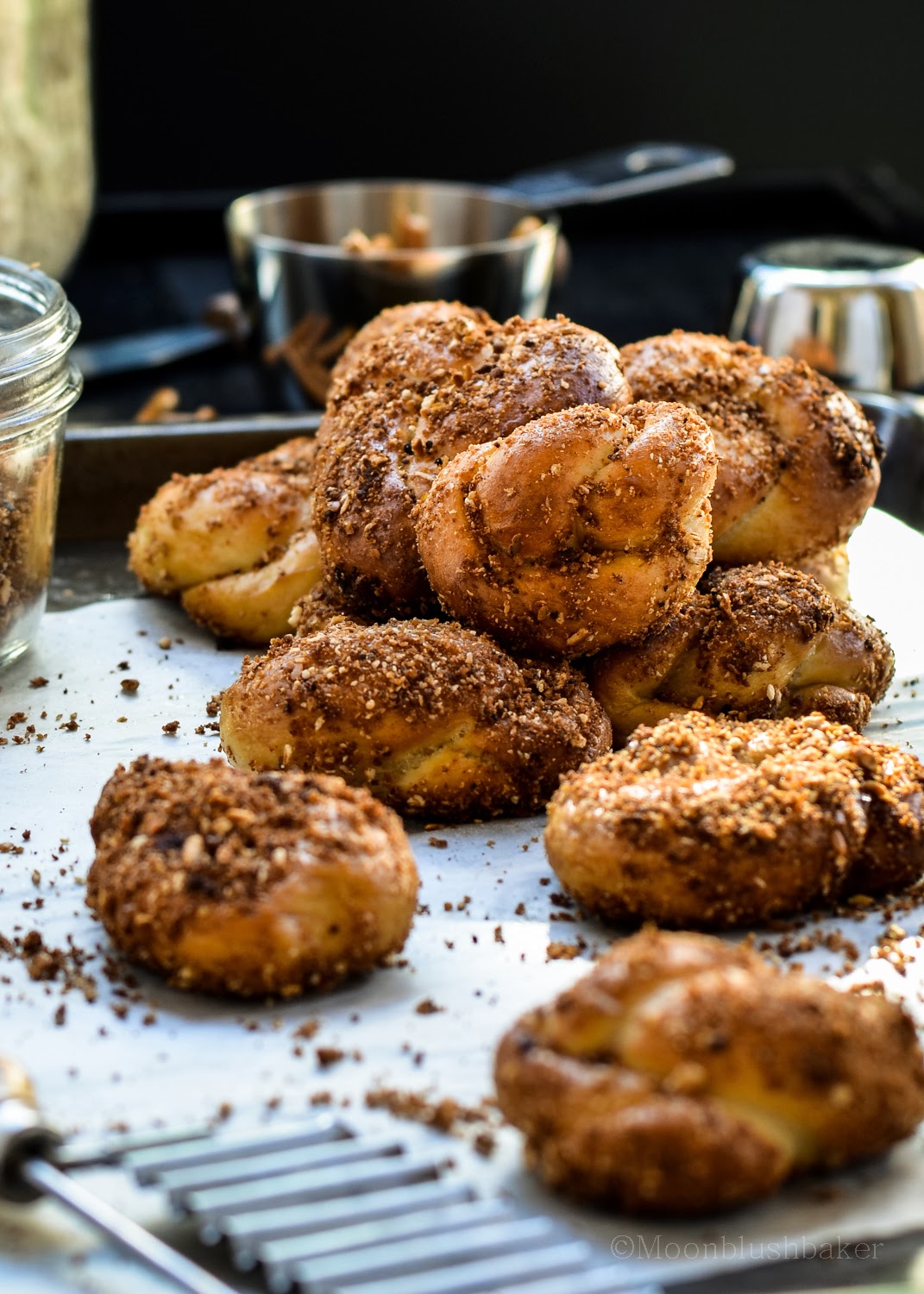 Buzz words // Mini double pretzel sugar knots The moonblush Baker