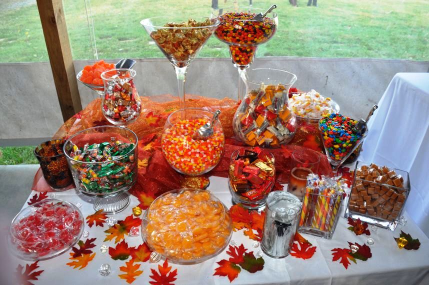 The Creative Bubble Wedding Candy Bars