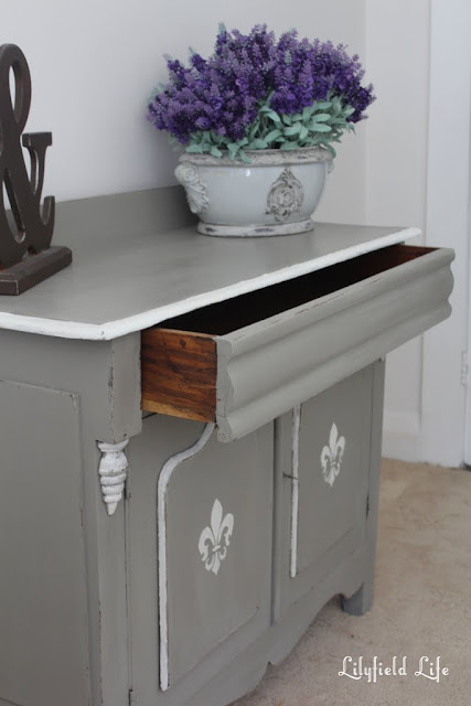 Lilyfield Life painted furniture Annie Sloan Chalk Paint