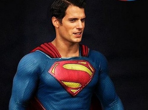 superman 2013 costume,superman 2013 pictures,new superman movie costume,new superman suit 2013,man of steel costume reaction,superman bulge,superman man of steel general zod,man of steel movie costume,henry cavill bulge