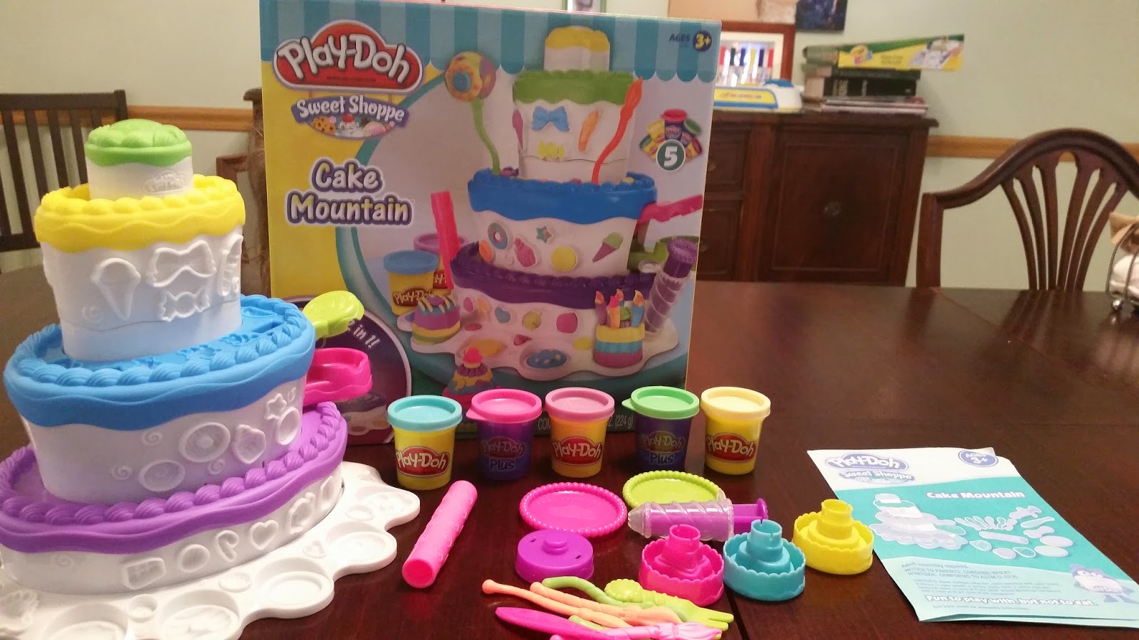 Play time with PlayDoh! Mama�s Geeky