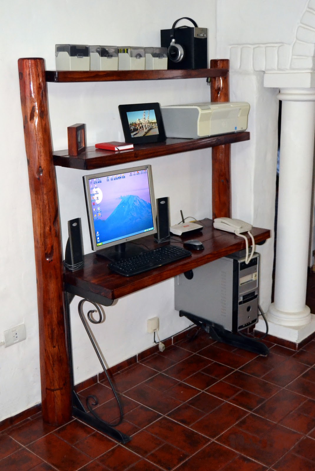 MUEBLES DE QUEBRACHO COLORADO: Escritorios de quebracho