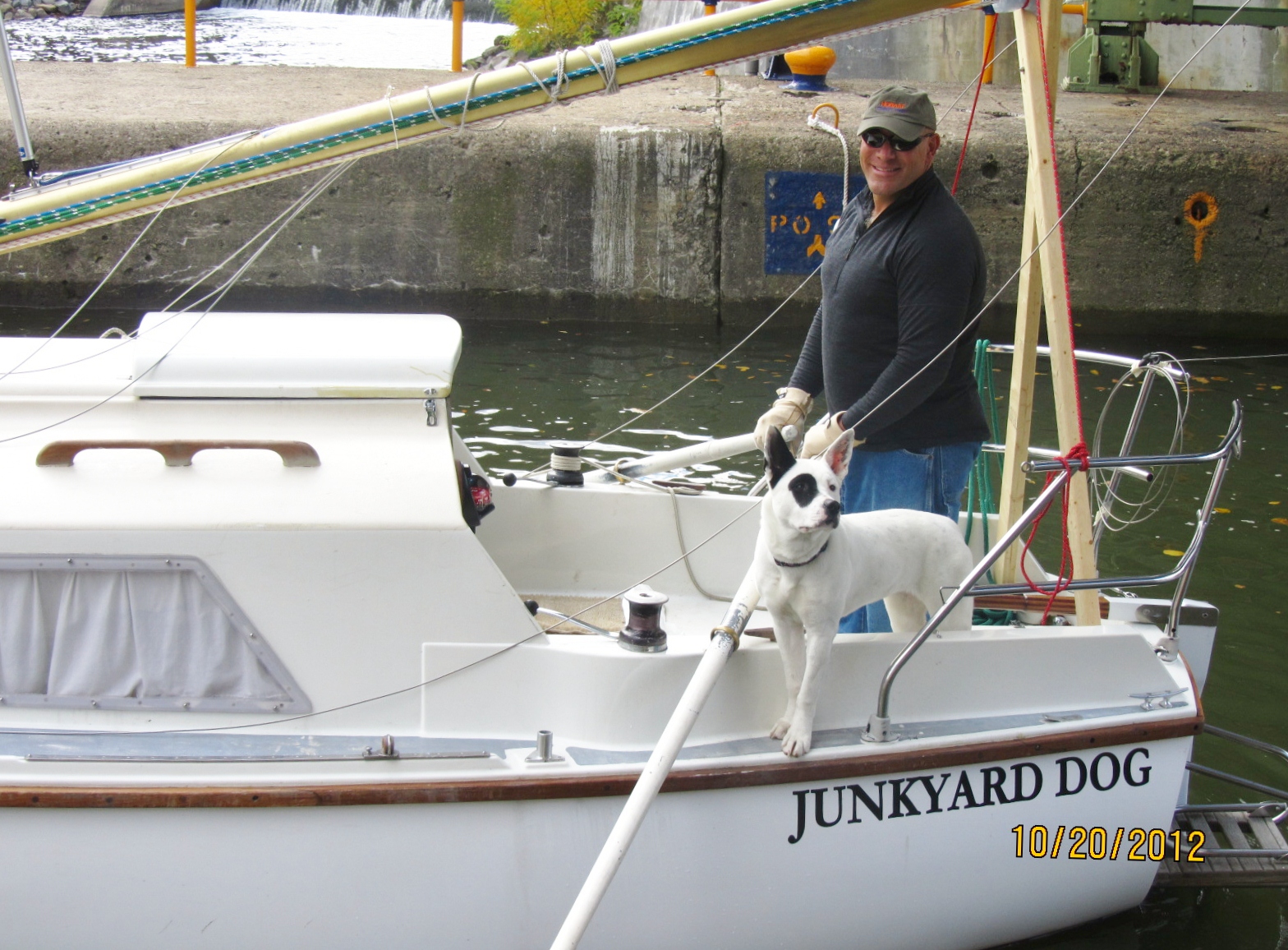 Marine Veteran Paddles Junkyard Dog On Erie Canal Into Lyons Wayne