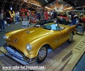 Mobil antik harga selangit Mobil antik harga selangit