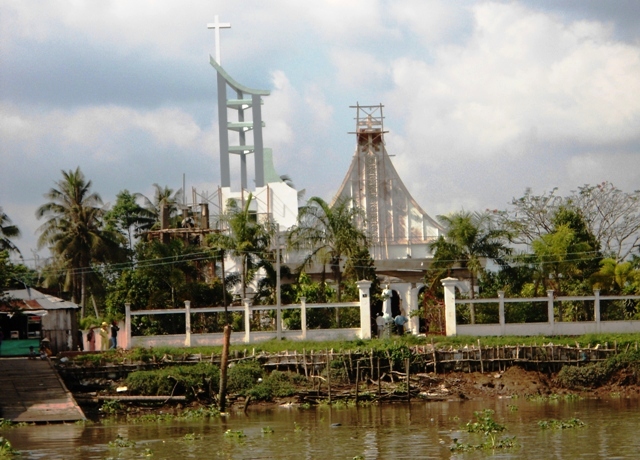 Chia sẻ với Cái Thia