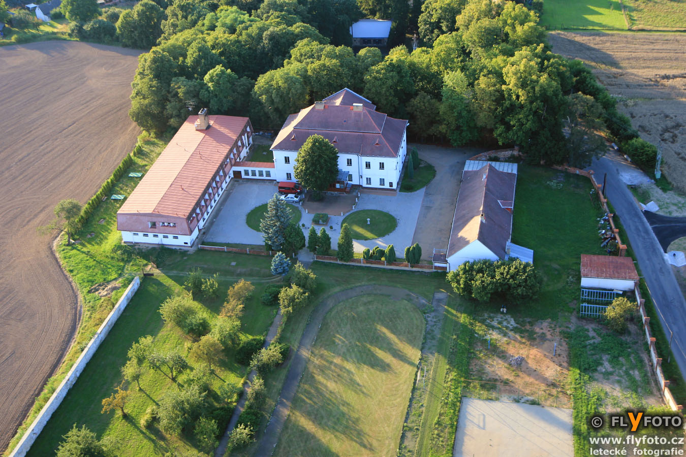 FLyFOTO letecká fotografie a video Terešov