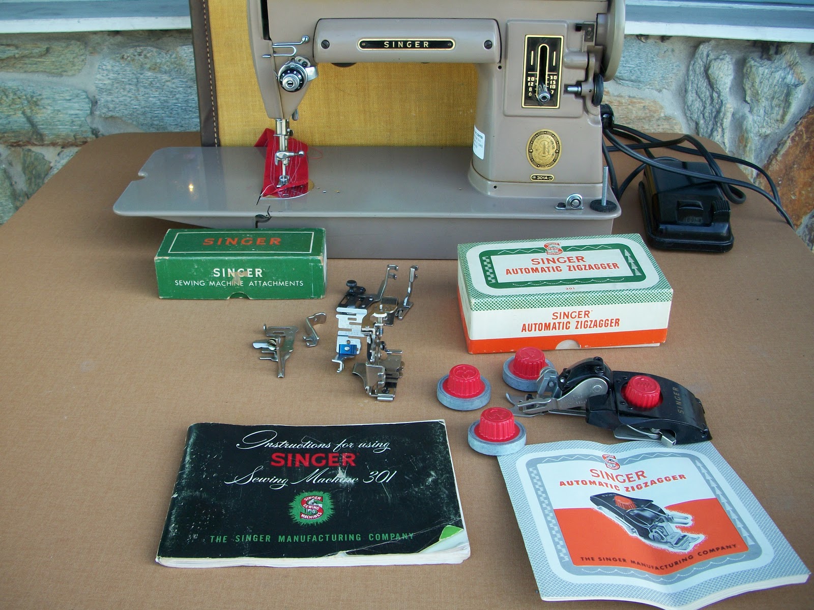 Still Stunning Vintage Resale Working 1953 Singer 301A Sewing Machine
