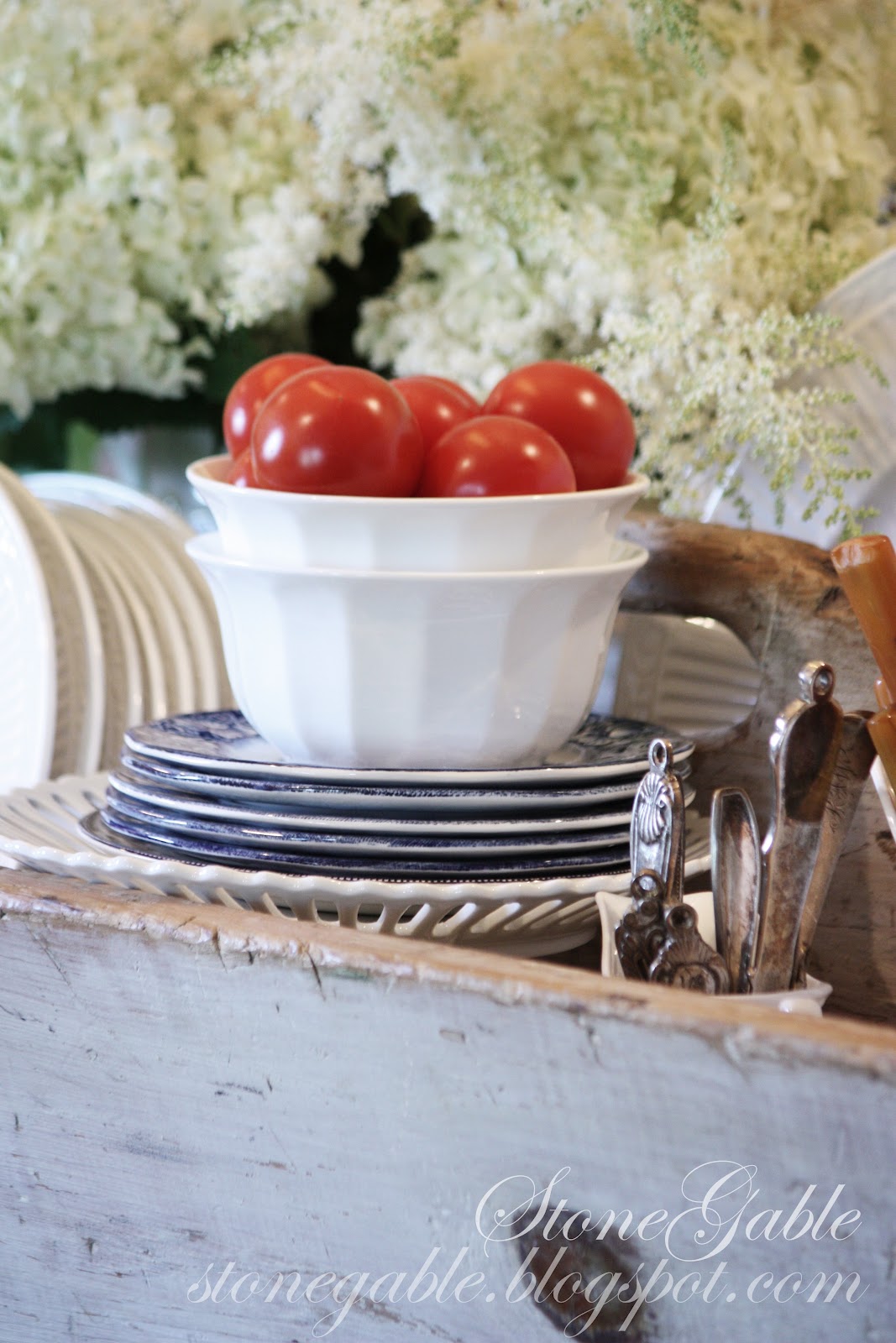KITCHEN CATCHALL StoneGable