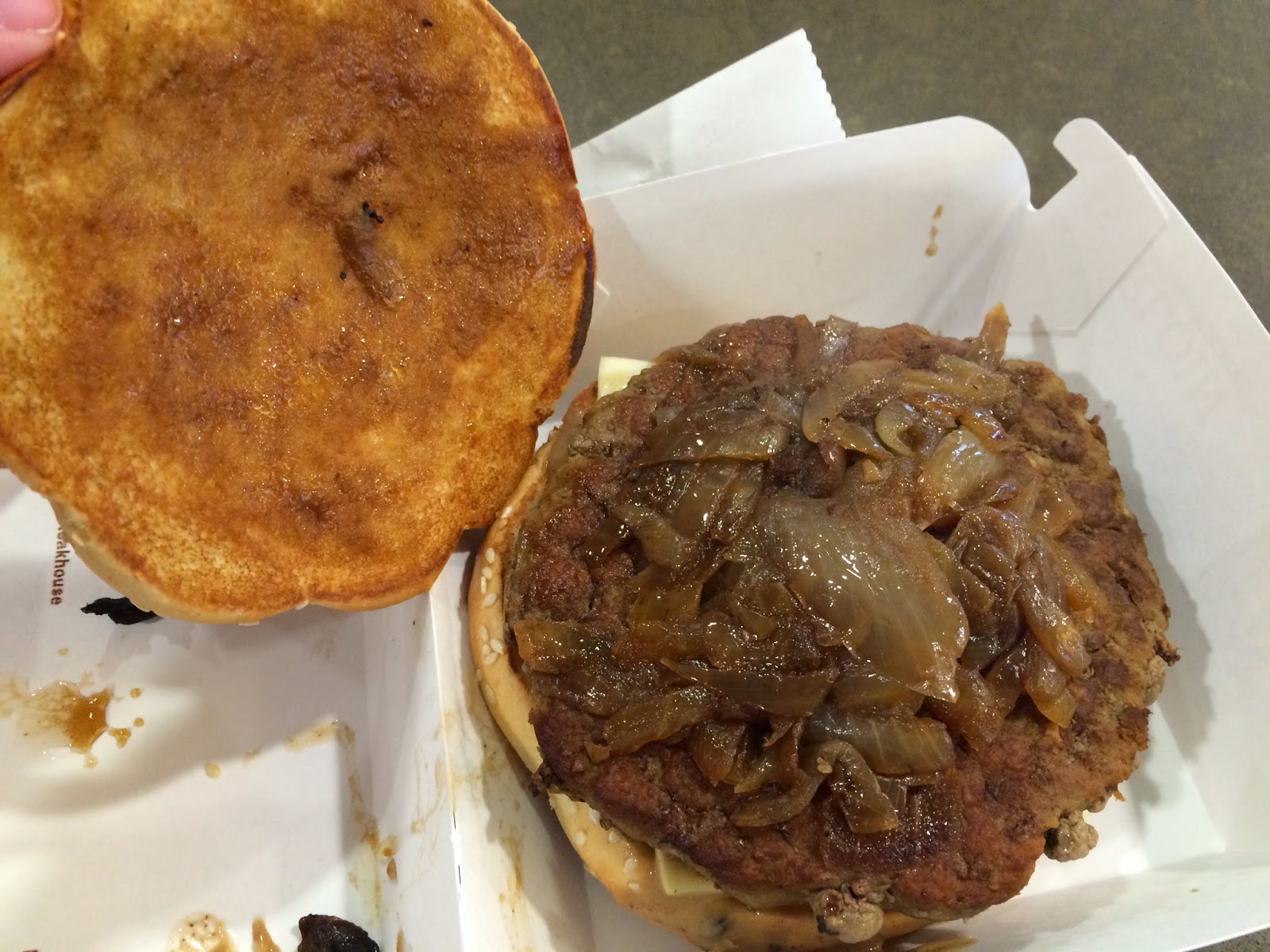 Sirloin Third Pound Burger "Steakhouse" From McDonald's / マクドナルドのサーロイン サードパウンドバーガー「ステーキハウス」 I