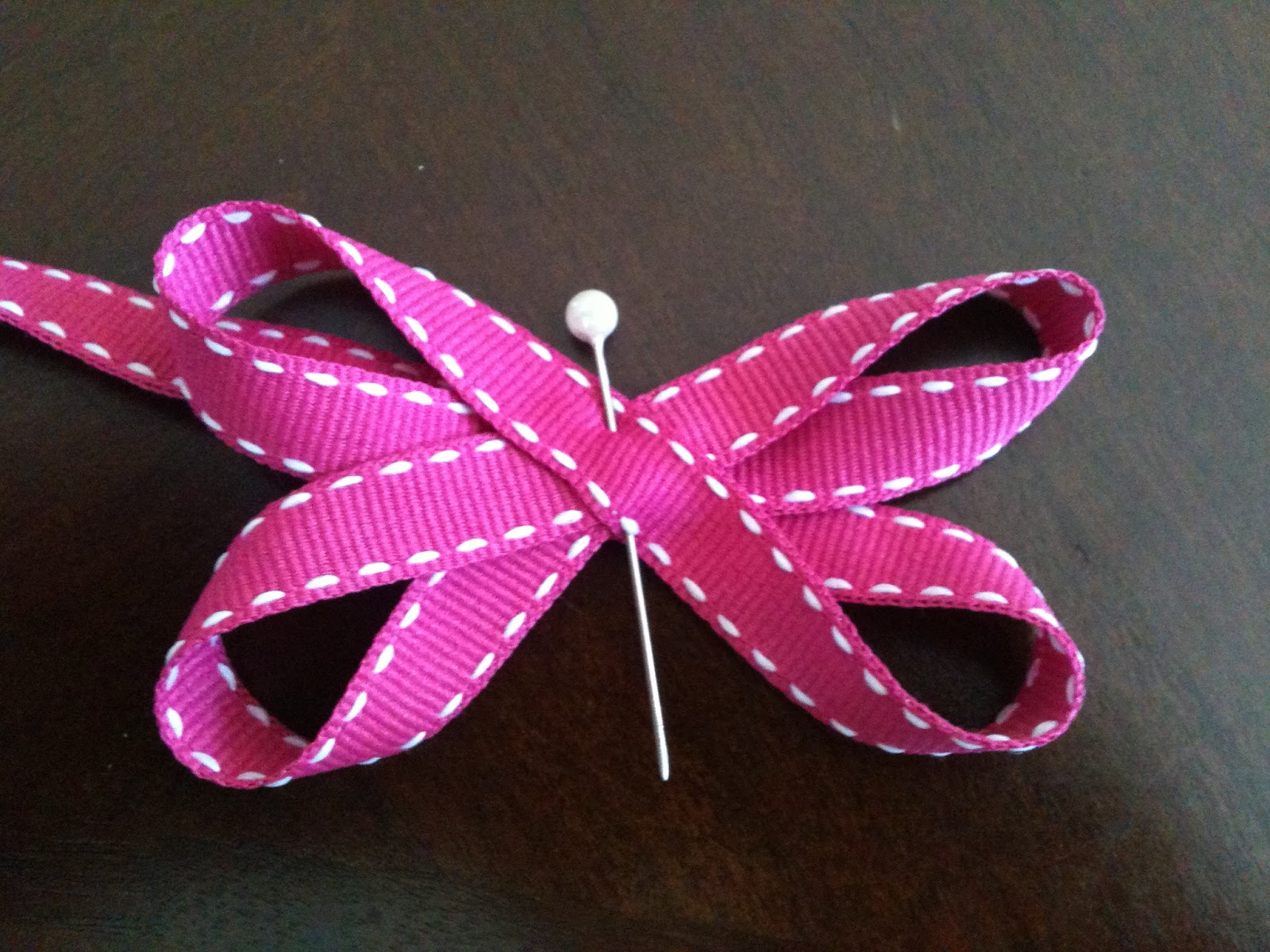 Holly Goes Lightly DIY Puppy Bows