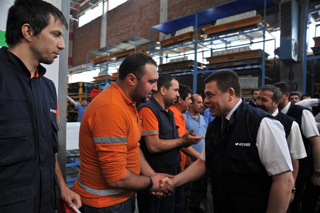 Arcelik In Eskisehir Fabrikasinda Isciler Hareketlendi Evrensel