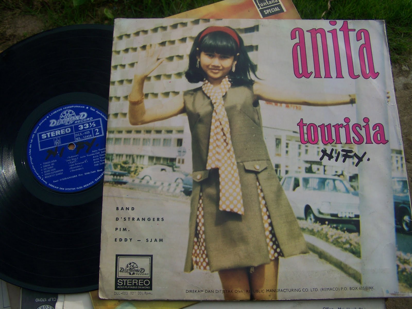 Musi Antik: Anita Tourisia, TeteSaN aIR mATA