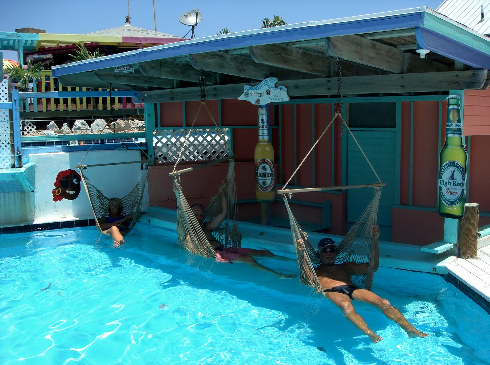 nippers guana cay