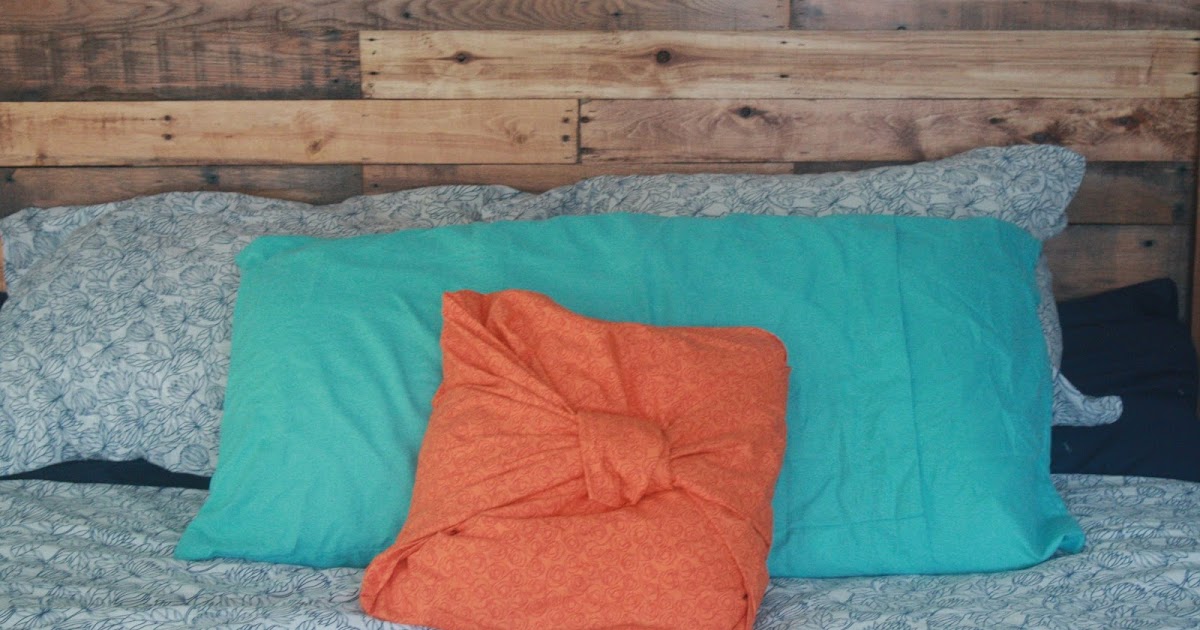 Creations By ASH: Christmas Gifts - No-Sew Pillow Cover