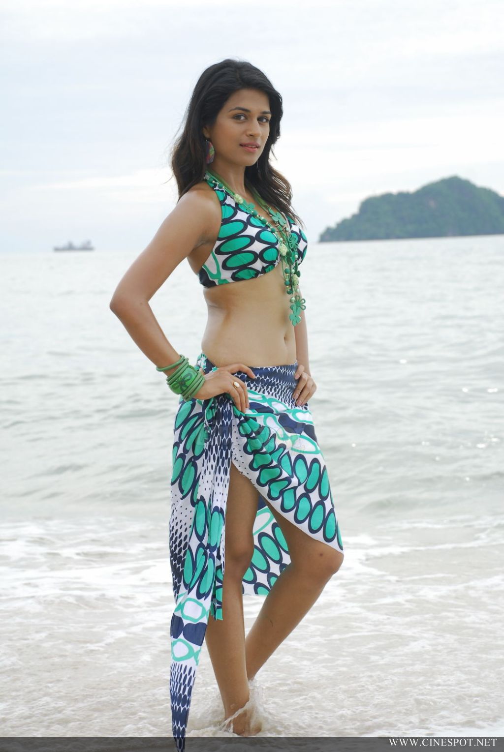 Shraddha Das Hot Bikini HQ Wallpaper1 - Shraddha Das Hot Bikini HQ Wallpapers