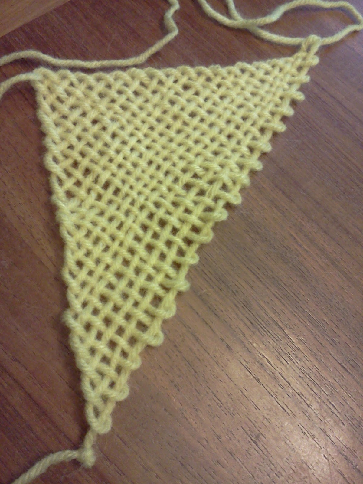 How to Do Bias Weaving on a Triangle Loom and Square Loom Basic