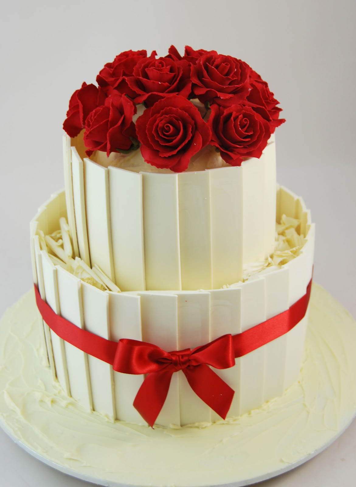 Little Robin White Chocolate Shard Cake