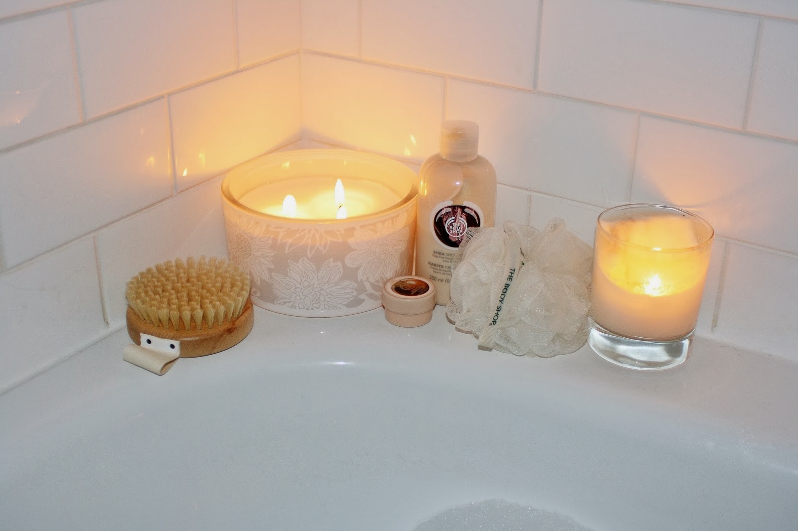 Penney Chic Relaxing In A Bubble Bath