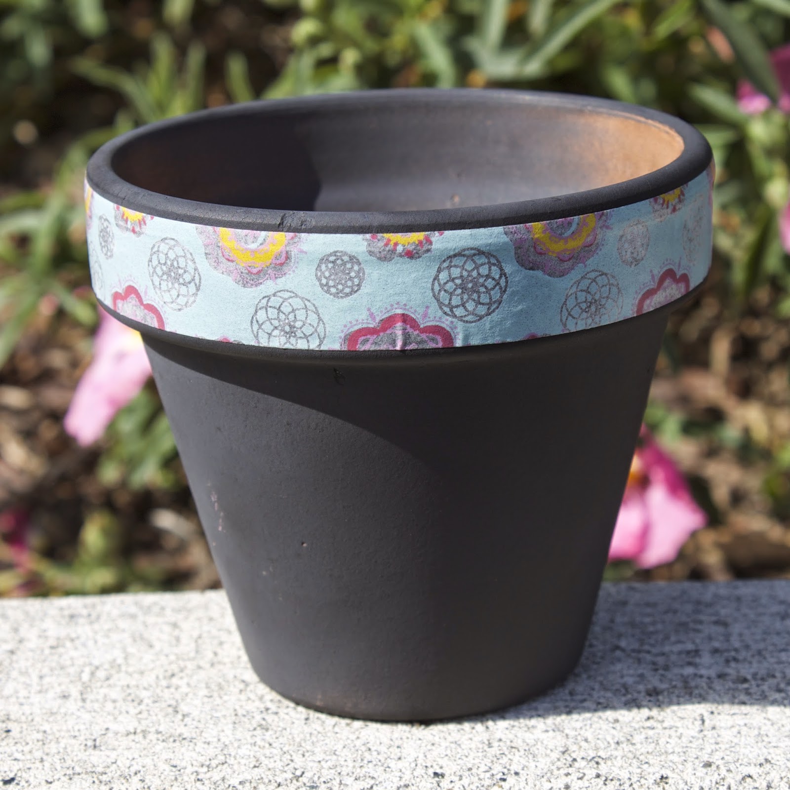 Sowdering About Chalk board terra cotta pots