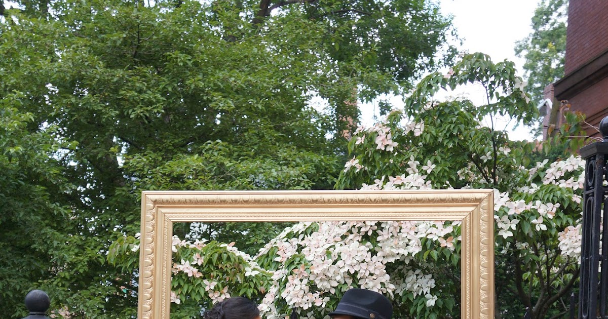 DSMeeBee Large Wedding Frame Prop