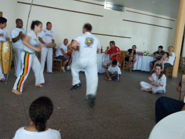 Apresentação do Grupo de Capoeira no Almoço Festivo de 23/10/2011