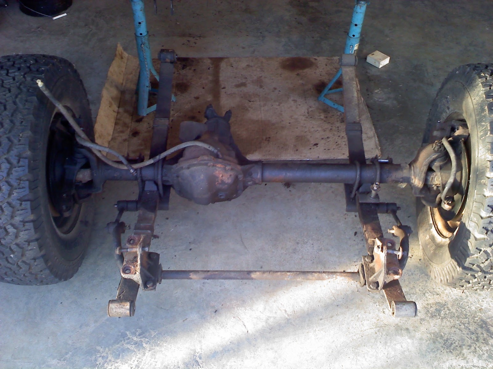 1983 CJ7 Rebuild Front Axle Removal