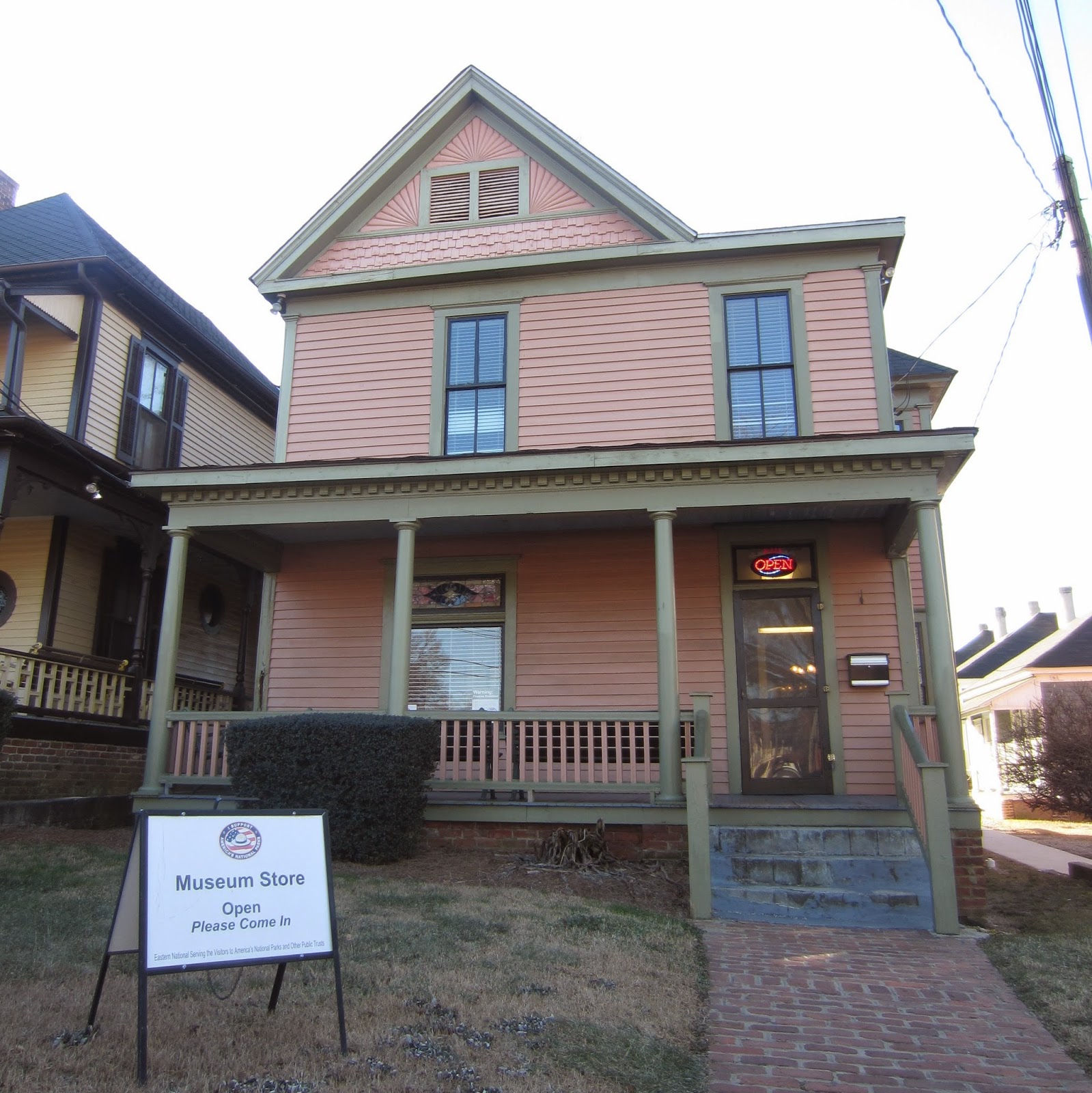 Souvenir Chronicles: ATLANTA, GEORGIA: MARTIN LUTHER KING JR. NATIONAL