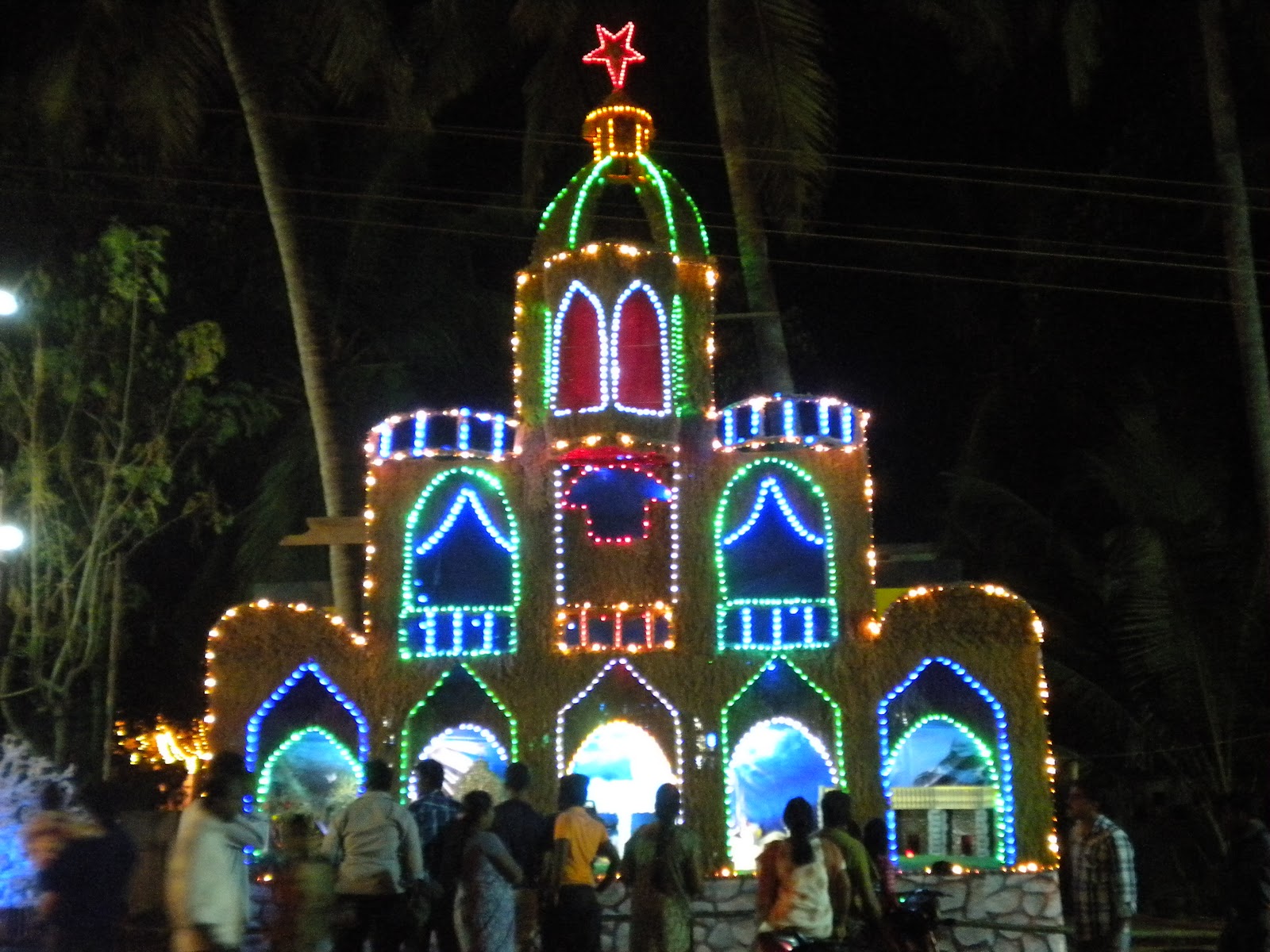 The Creator of Mullanganavilai: கிறிஸ்துமஸ் குடில் போட்டி 2011