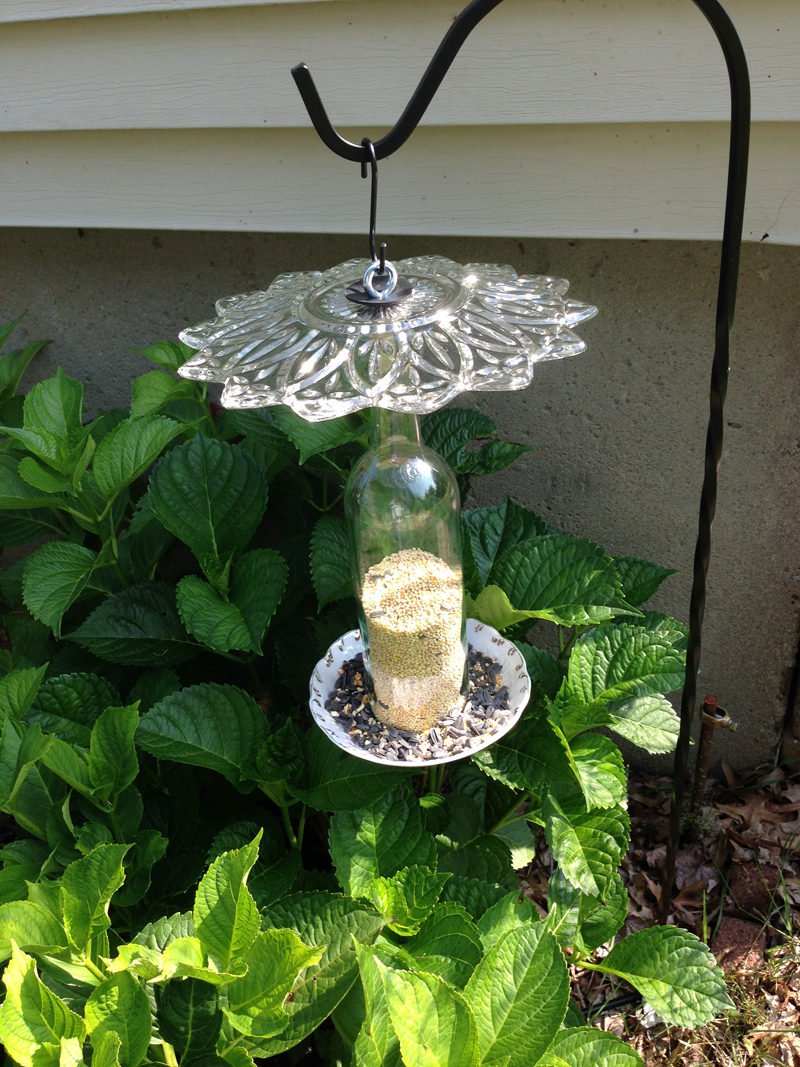 30 DIY Ideas to Recycle Your Old Wine Bottles Do it