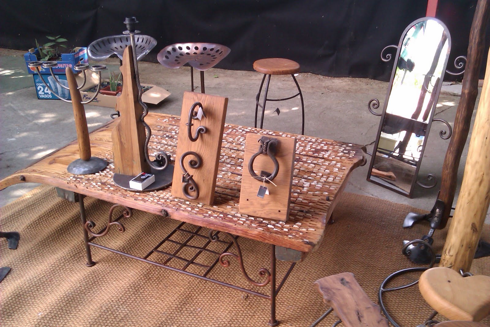 Diseño, forja y madera: MESA TRILLO