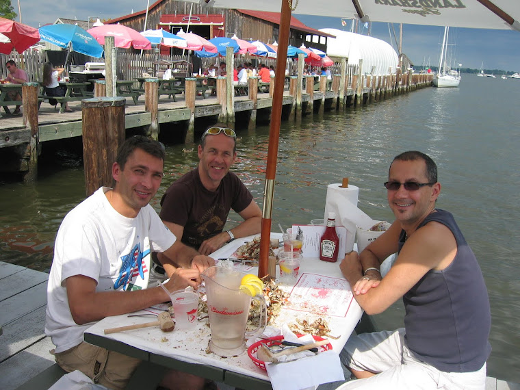 Eating Crabs in St Michaels - Aug 2008